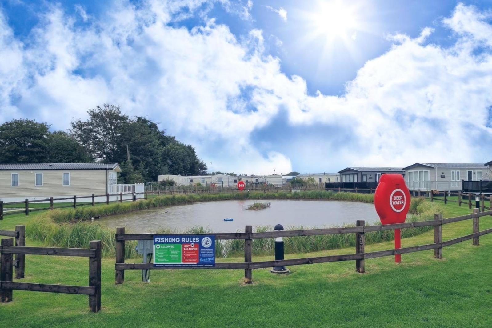 Golden Anchor - The Oakland Lodge - Coastal Caravan Breaks Chapel Saint Leonards Exterior foto